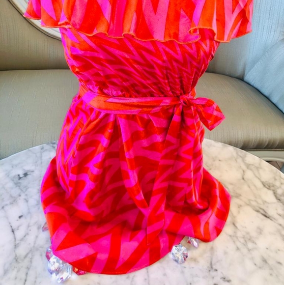 #46 Ruffled strapless dress - Picture 2 of 11